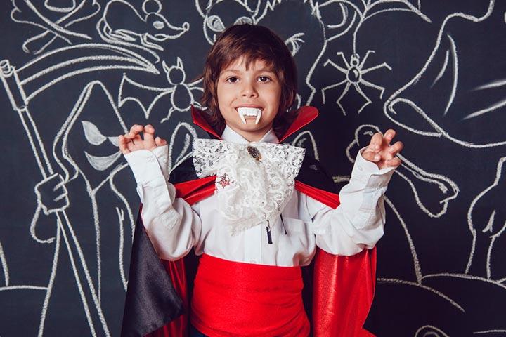 DIY Count Dracula Costume  Halloween vampire, Kids halloween face, Face  painting halloween