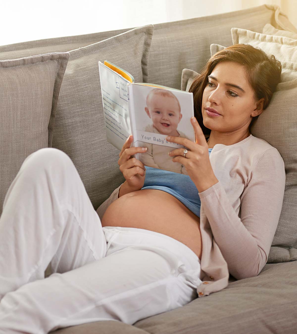 30 Best Pregnancy Books For To-Be Moms And Dads In 2023
