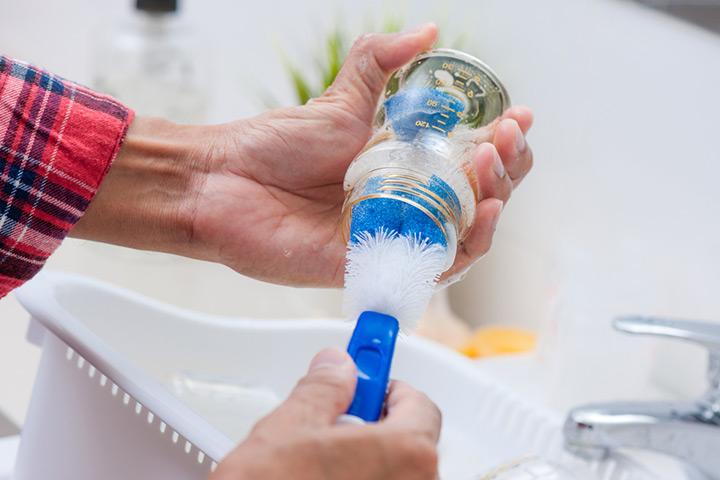 How to best sale disinfect bottle nipples