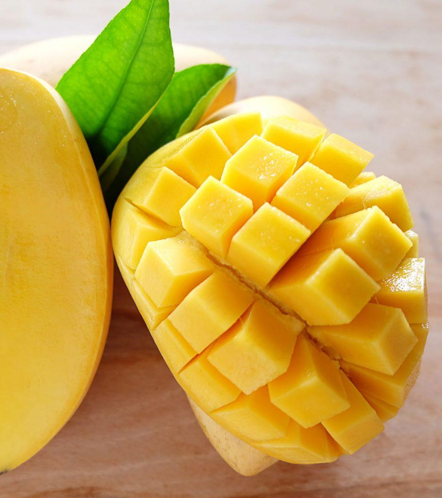 The Nutritional Benefit of Mangos - Health Beat