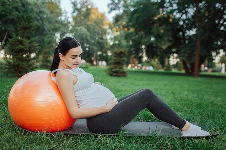 Leaning exercise to induce labor naturally