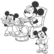Mickey Reading Stories with Kids Coloring Pages