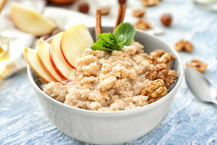 Apple-cinnamon oats fiber rich foods during pregnancy