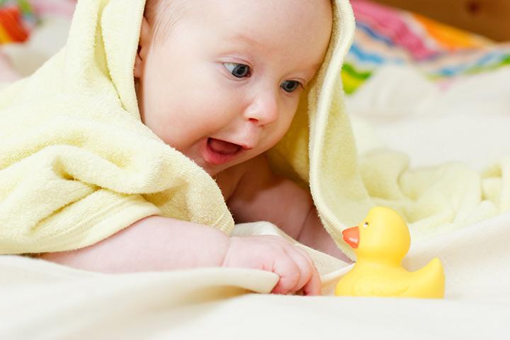 Exploration activities for 4-month-old baby