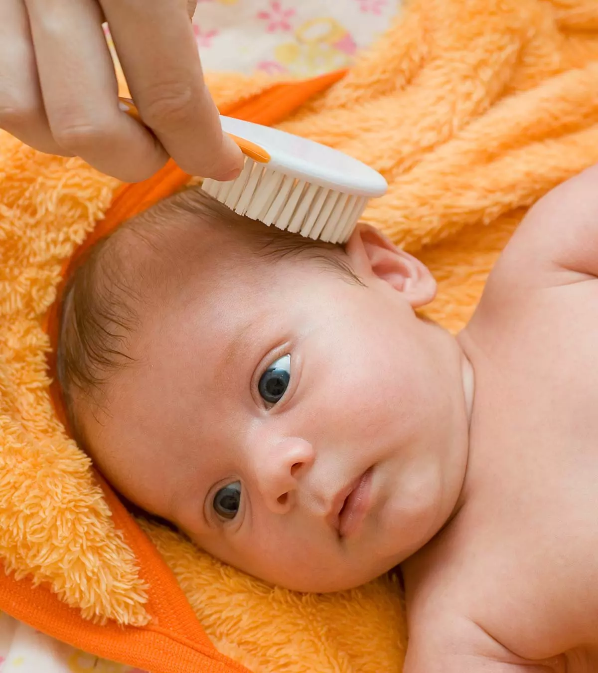 Dandruff In Babies Causes Symptoms And Home Remedies