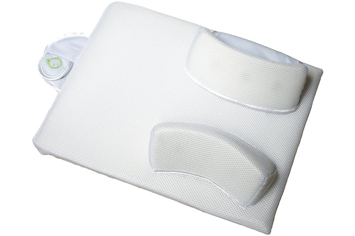 Sassy Cozy Vent Sleep System sleep positioner for babies