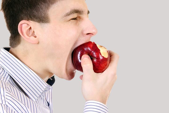 Apple tag game group activities for teenagers