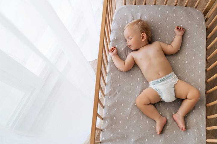 Sleeping in a nappy may be enough at 27℃/80℉