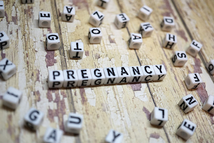Play scrabble with him, how to tell your husband that you are pregnant