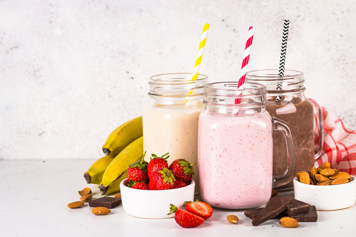 Fruit and nut milkshake healthy breakfast ideas for teens