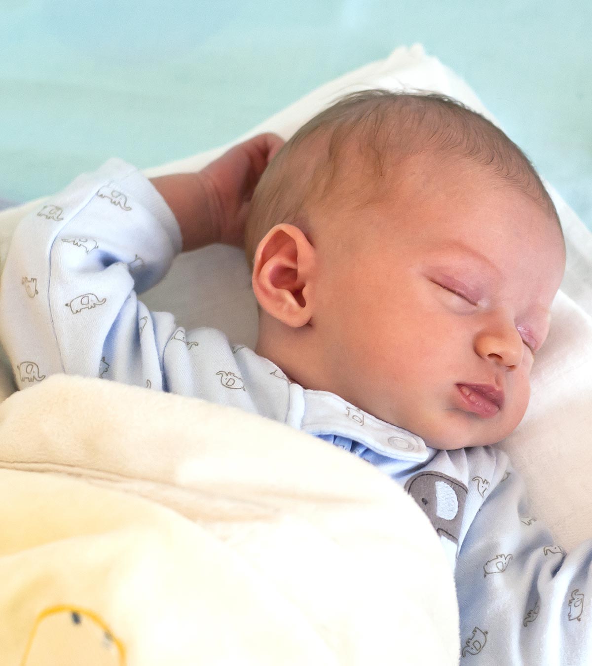 10 Best Baby Blankets For Them To Sleep Comfortably In 2023