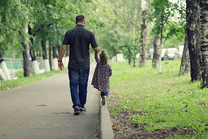 Go for a walk as speech therapy for kids