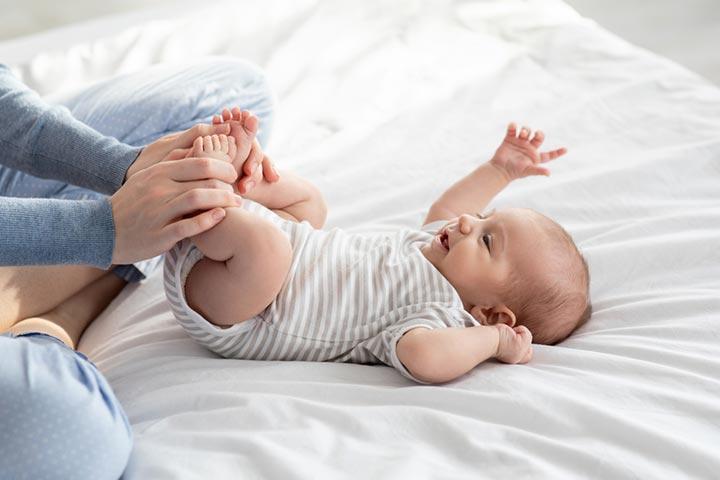 Is Gripe Water Safe For Babies? Dosage And How To Give