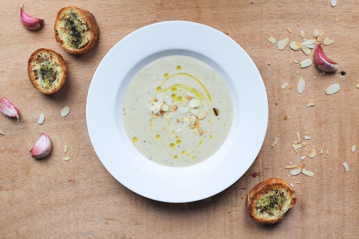 Cauliflower soup with toasted garlic during pregnancy
