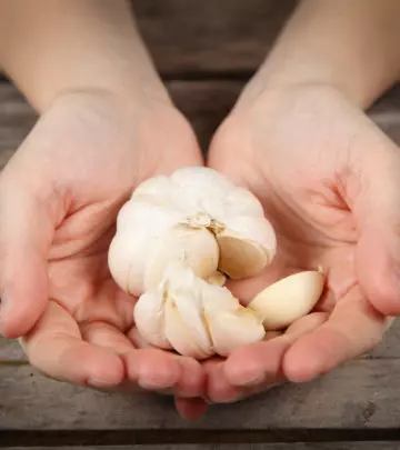8 Amazing Health Benefits Of Eating Garlic During Pregnancy