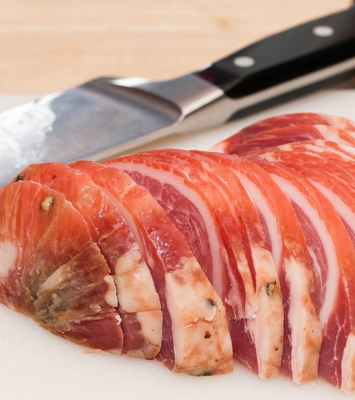 Some pancetta slices