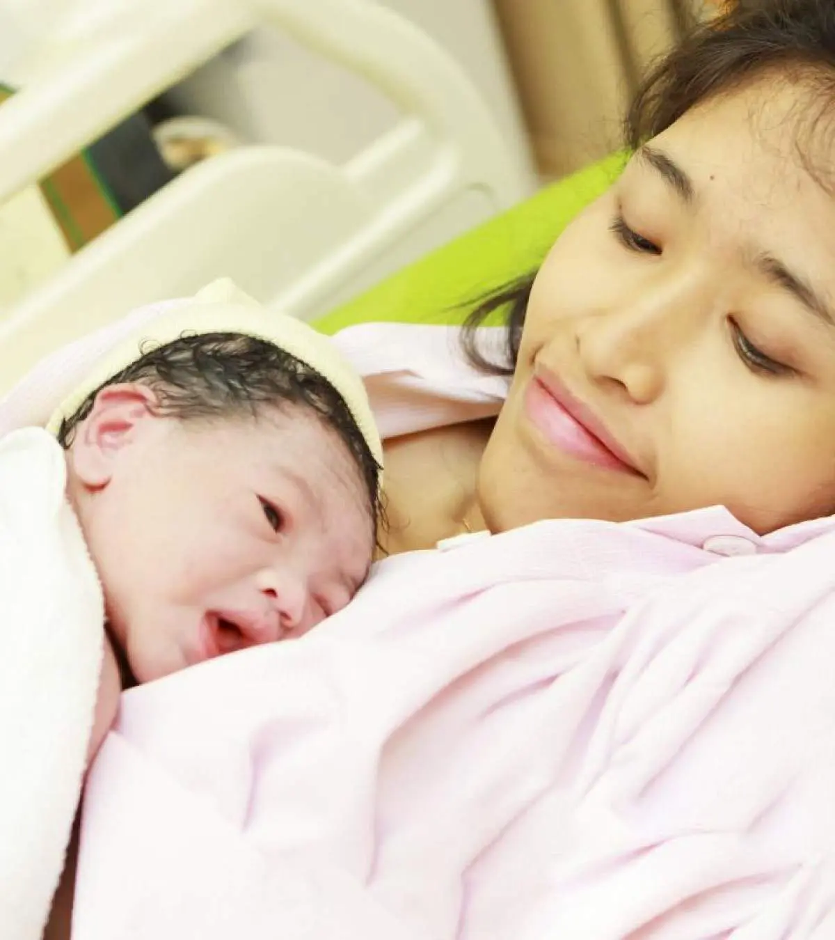 Bath After A C-Section: Benefits And Precautions To Take