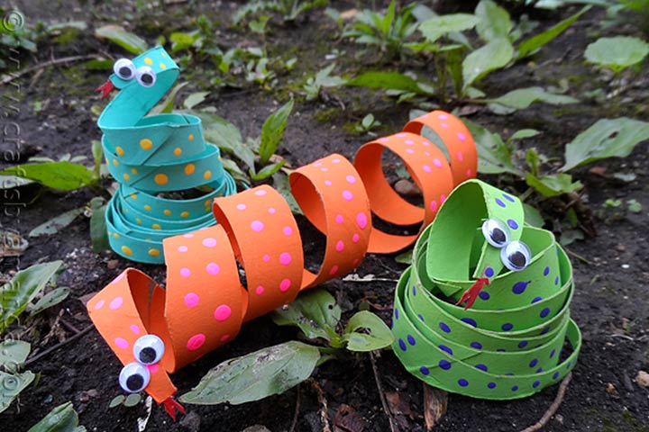 Waste material crafts for kids, cardboard tube coiled snake