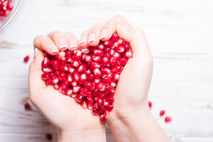 The antioxidants in pomegranate reduce cholesterol and prevent heart diseases