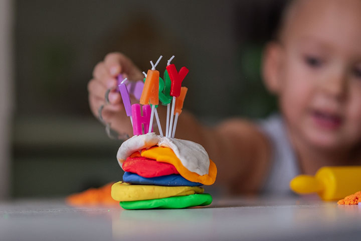 Easy recipe for homemade clay. Sculpting with clay is a great fine motor  activity!