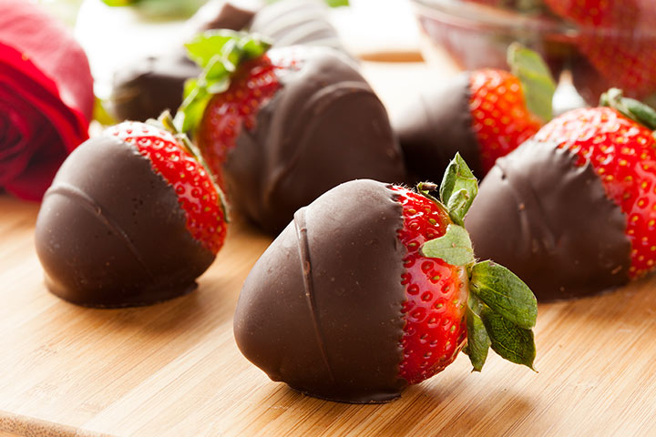 Chocolate coated strawberries dessert recipe for teens