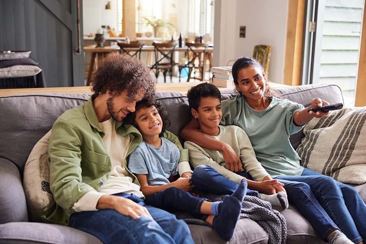 harmful effects of advertising on youth