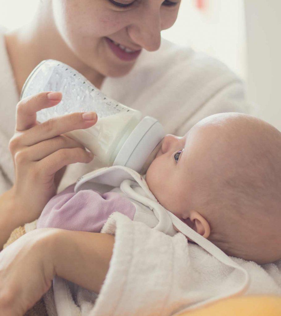 Amount and Schedule of Baby Formula Feedings 