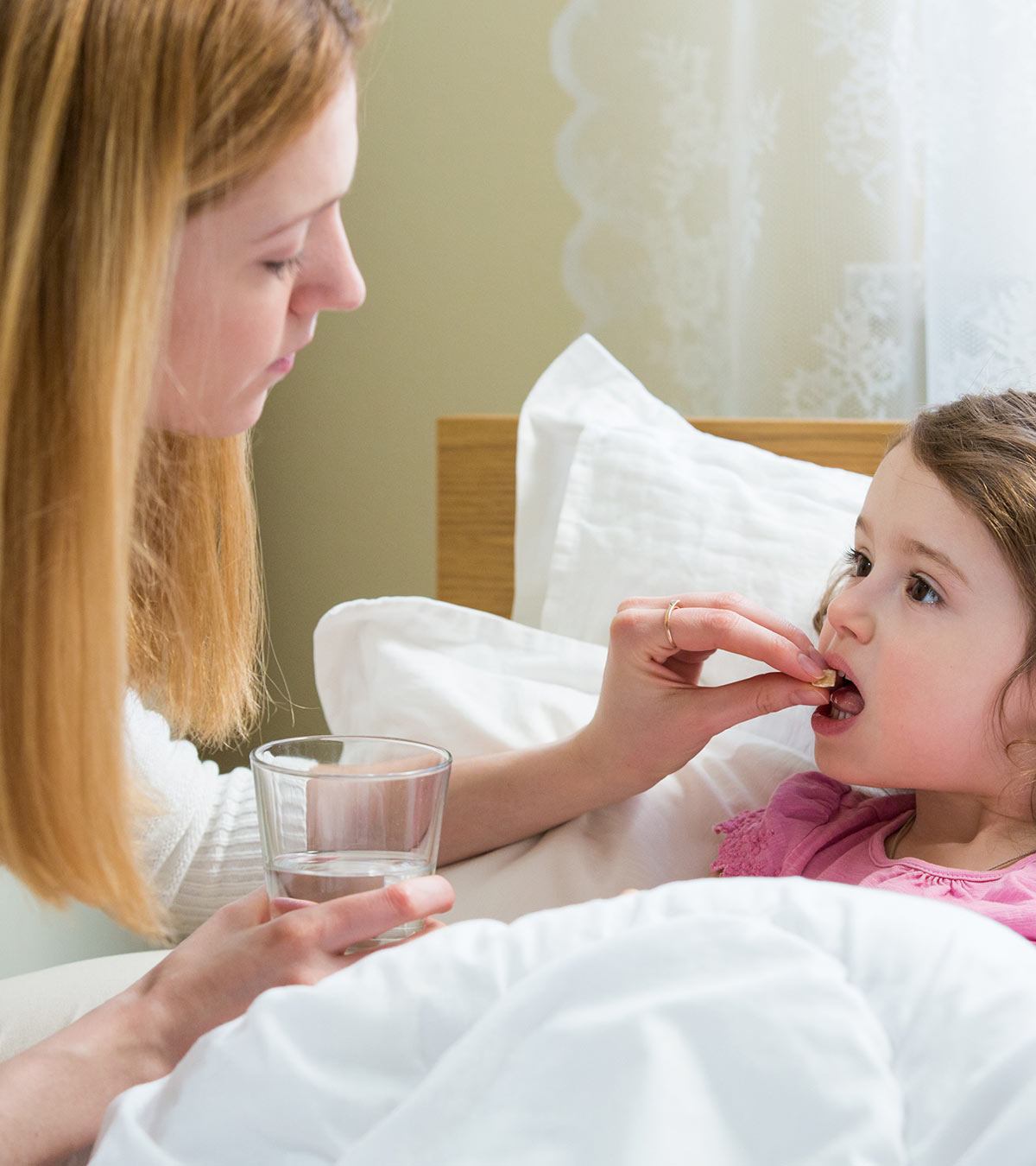 Tylenol (Acetaminophen) For Kids: Its Dosage, Side-Effects And Precautions