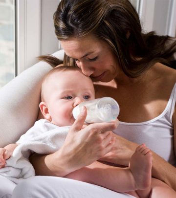 5 Best Positions To Bottle-Feed Your Baby