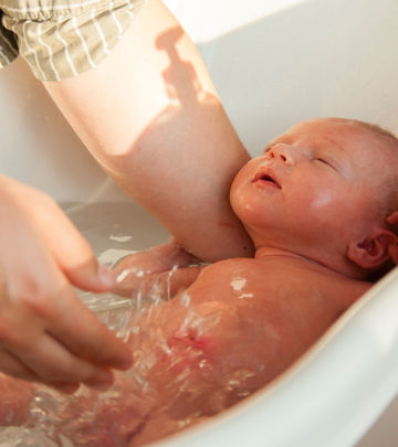 Does Your Baby Need A Bath Everyday? Here’s What Studies Say