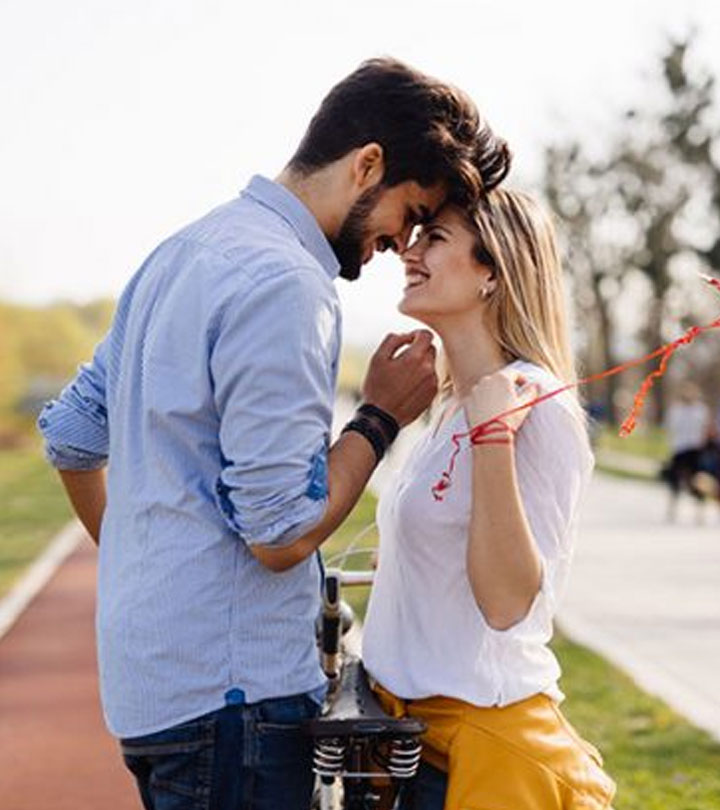 Men Reveal 7 Signs That Show They Are in Love