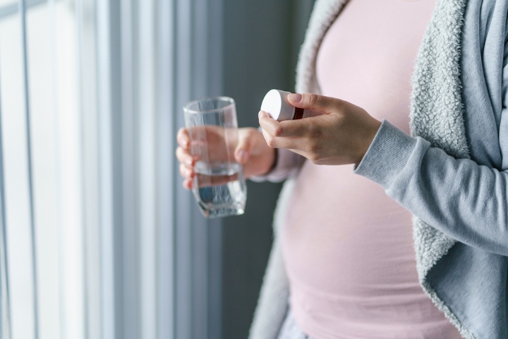 Pregnancy Urine Colour Guide, Did you notice a distinct change in the  colour of urine during pregnancy? Typically, pregnancy urine colour can  change from yellow to a brighter or