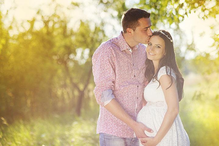 Couples maternity photography poses and ideas - Milk bath maternity photos  NYC NJ Artistic newborn baby photographer