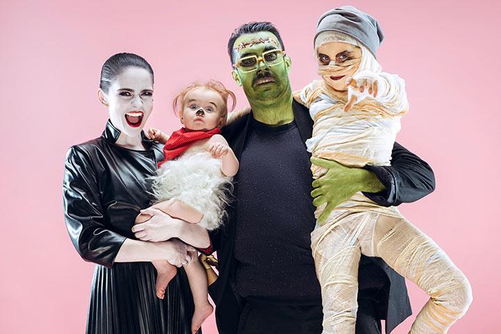 21 Best Family Costume Ideas 21 Best Family Costume Ideas