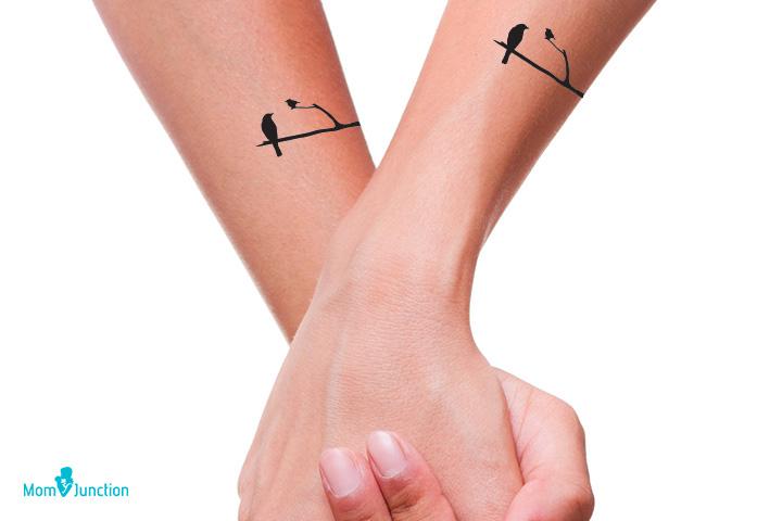 35 Coolest Mother-Daughter Tattoo Ideas To Express Love