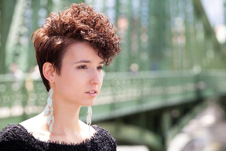 Effortless faux hawk or pineapple curly hairstyle for girls