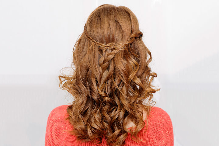 Braided knot curly hairstyle for girls
