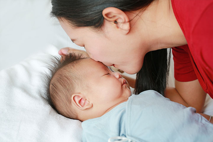 What Science Says About Newborn Smell