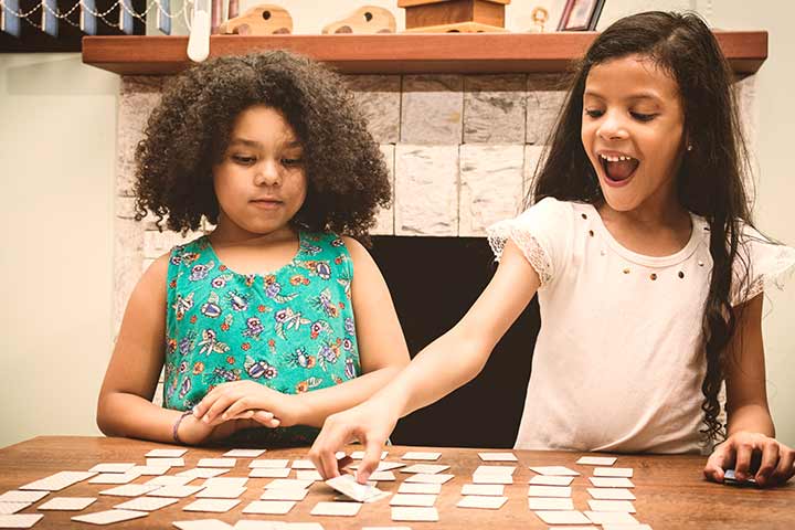 25 Easy And Classic Card Games for Kids To Play