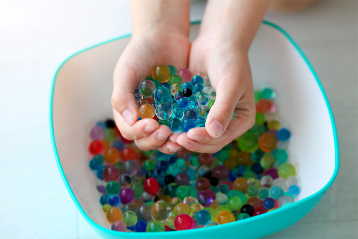 Water beads sorting water activites for toddlers
