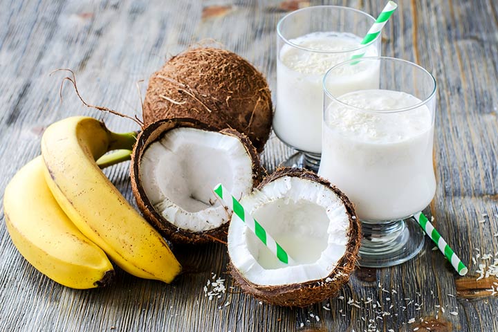 Banana smoothie with coconut milk for babies