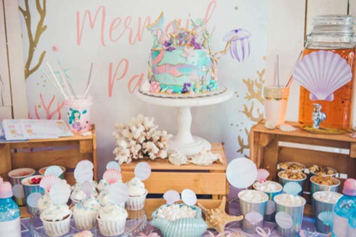 20+ Alice In Wonderland First Birthday Party Ideas And Gifts