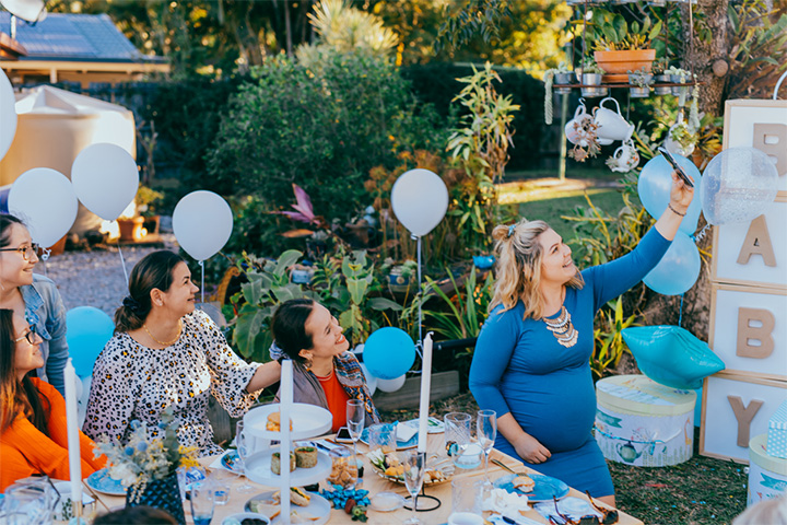 Celebrate your baby shower in your garden or an open space.