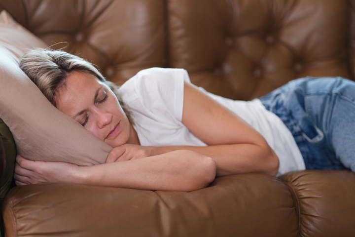 Excessive daytime sleep can indicate postpartum insomnia