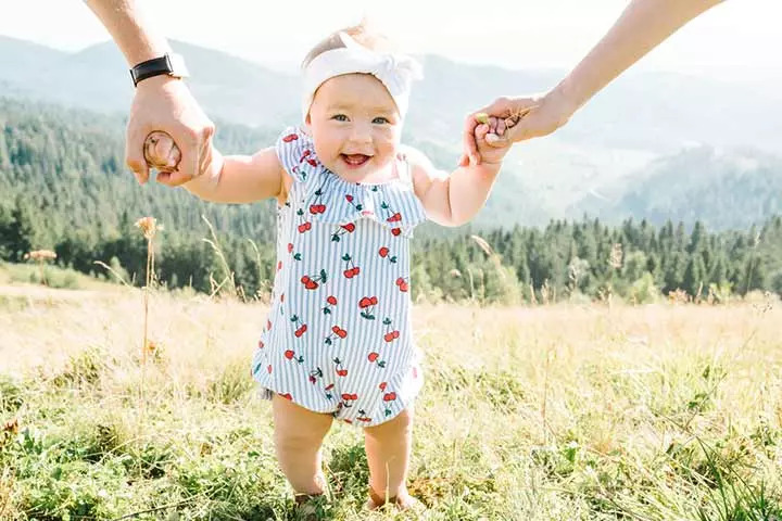 Taking a nature hike, outdoor activities for babies