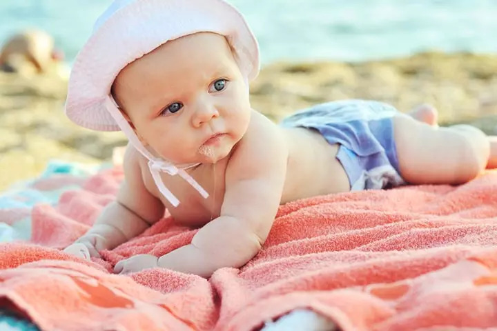 Taking a trip to the beach, outdoor activities for babies