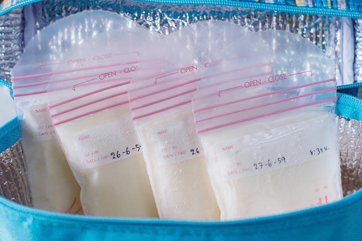 Arrange the frozen breast milk bags neatly
