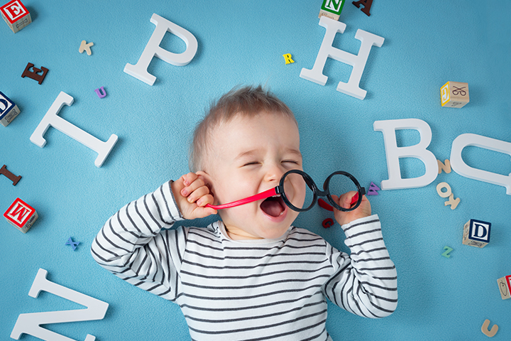 A toddler can use 100 words
