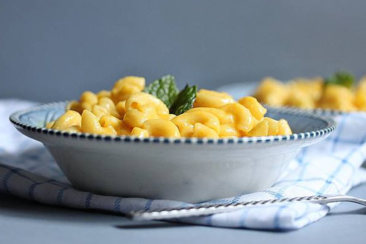Quick and simple stovetop mac and cheese.