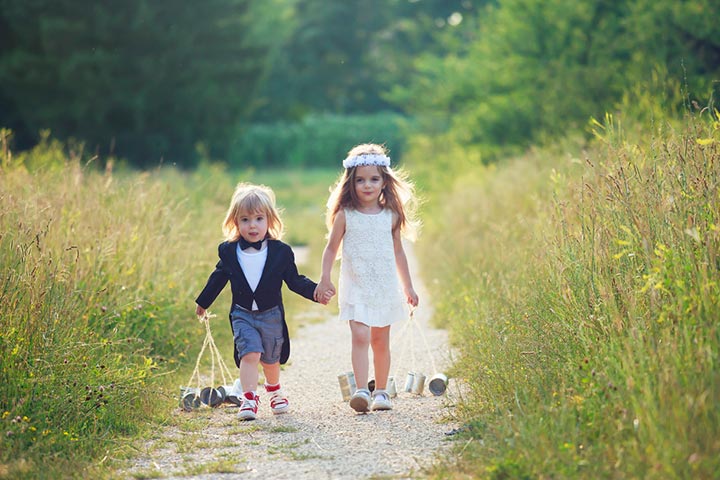 Little bride and groom photo ideas for toddlers